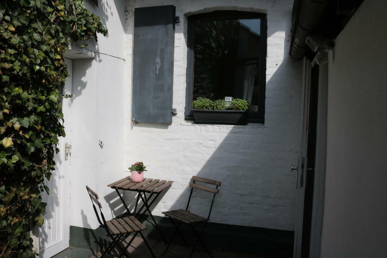Kleines, Gemuetliches Haeuschen Apartment Monchengladbach Bagian luar foto