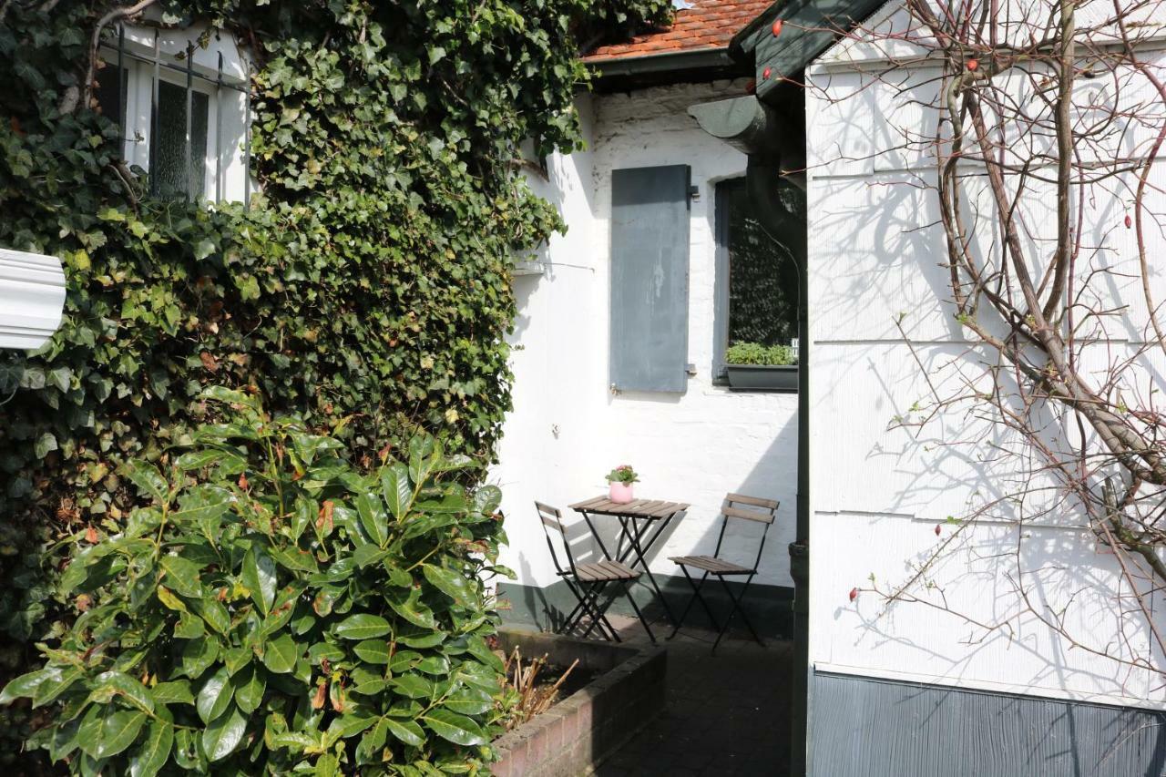 Kleines, Gemuetliches Haeuschen Apartment Monchengladbach Bagian luar foto