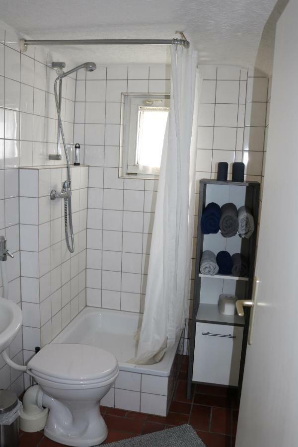 Kleines, Gemuetliches Haeuschen Apartment Monchengladbach Bagian luar foto